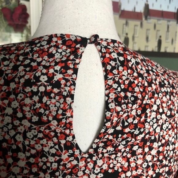 TABBY Floral Smocked Puffed Long Sleeve Dress - Picture 8 of 14